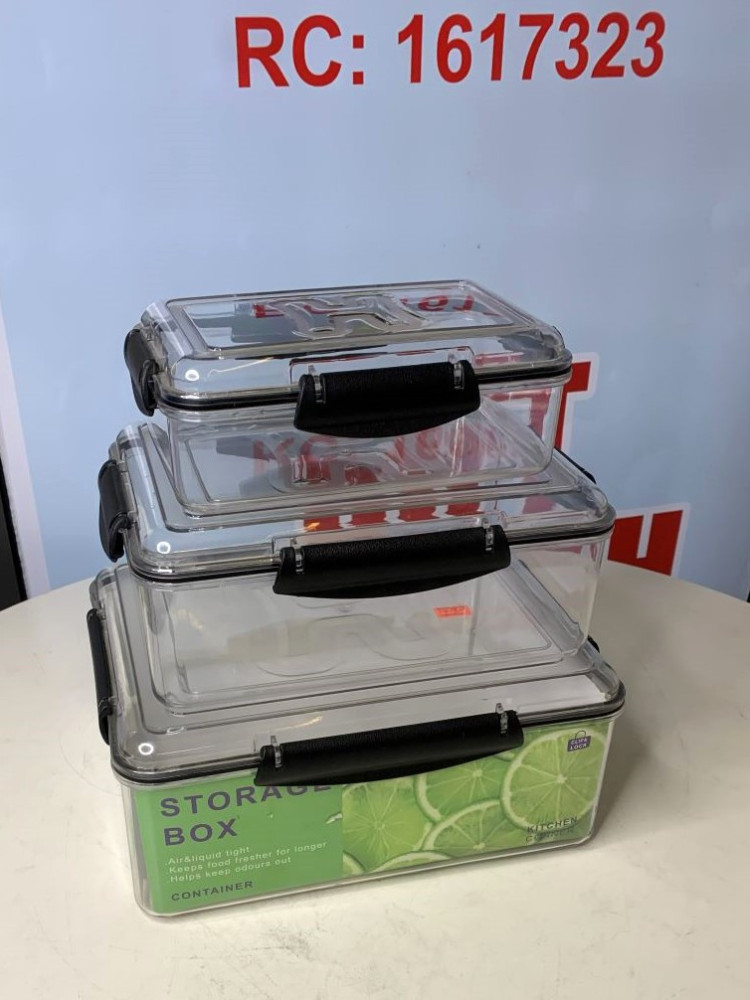 Air and liquid tight storage box