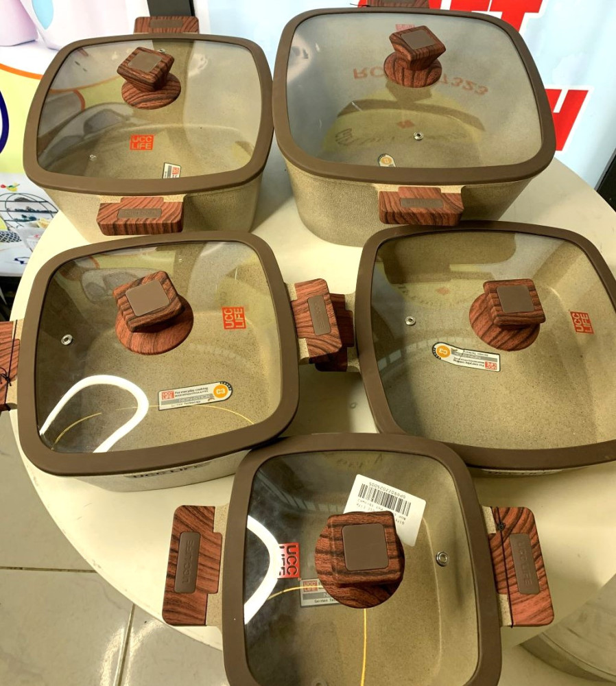 Brown UCC LIFE non stick pot