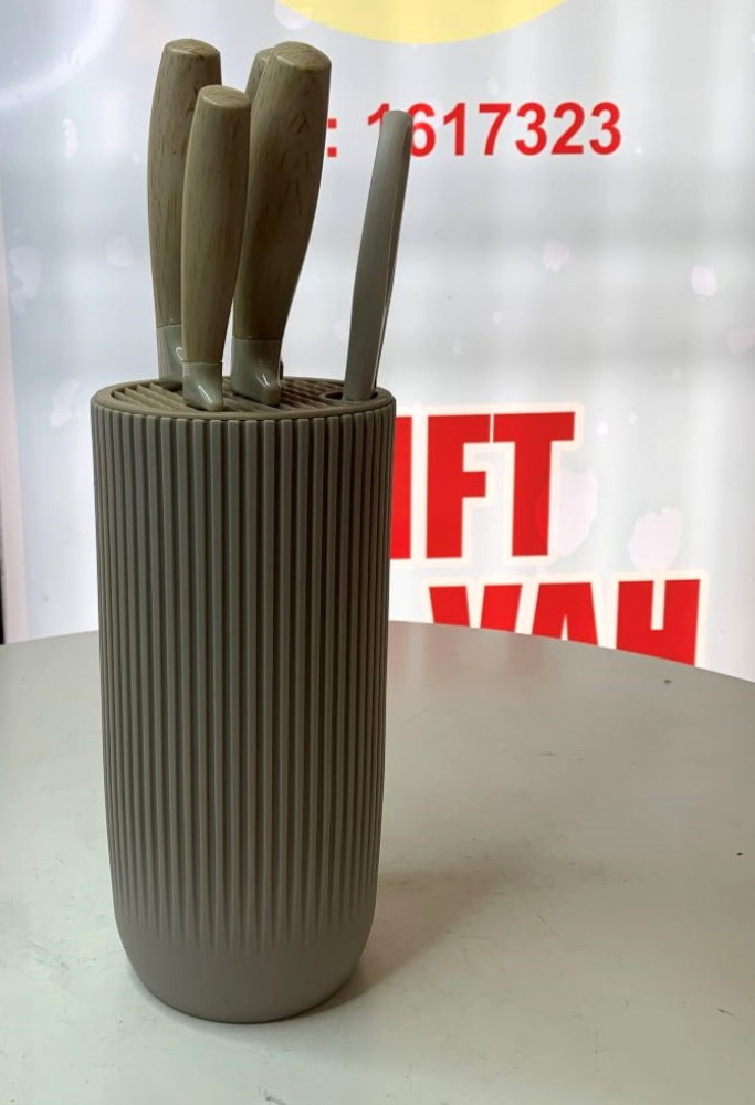 Ereasthqs nonstick knife set