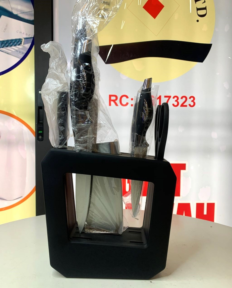 Black Bali set of 7 kitchenware knife set